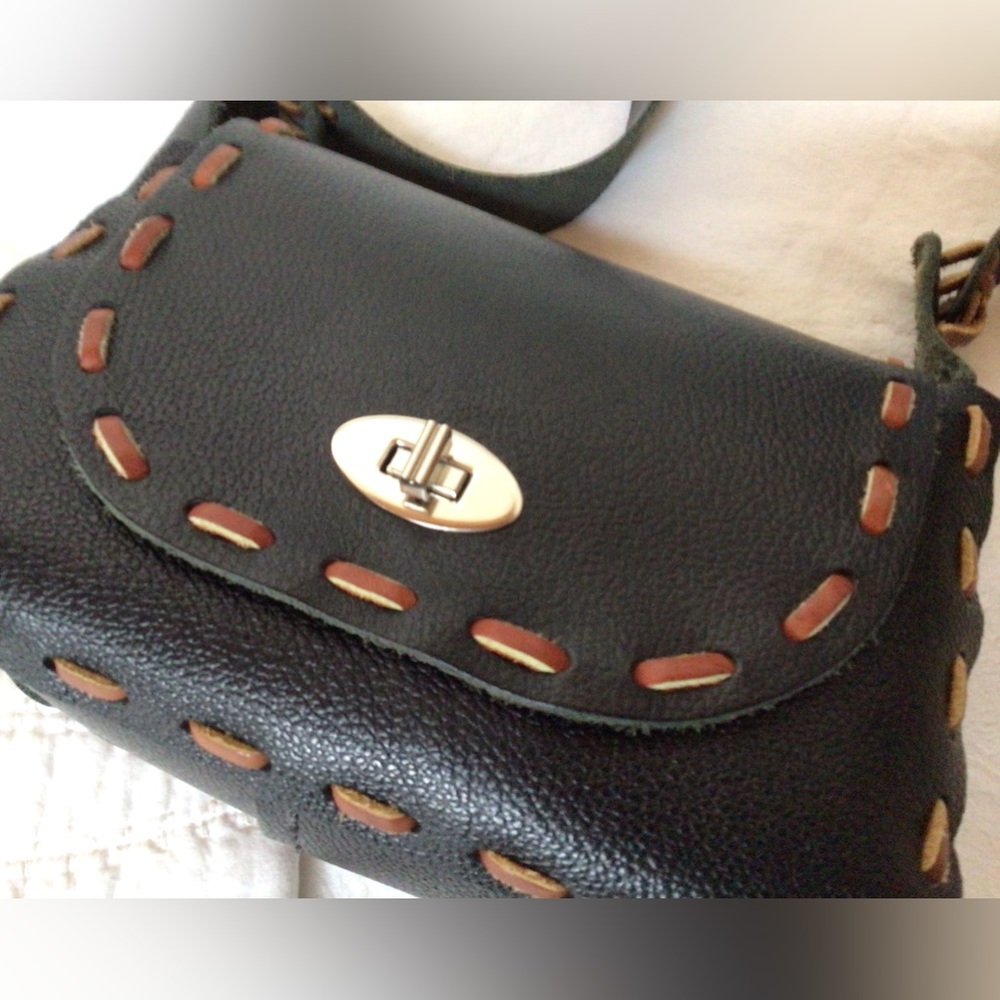 Artisan Black Pebbled Genuine Leather Front Flap Boho Purse Shoulder Bag, New - Picture 2 of 7